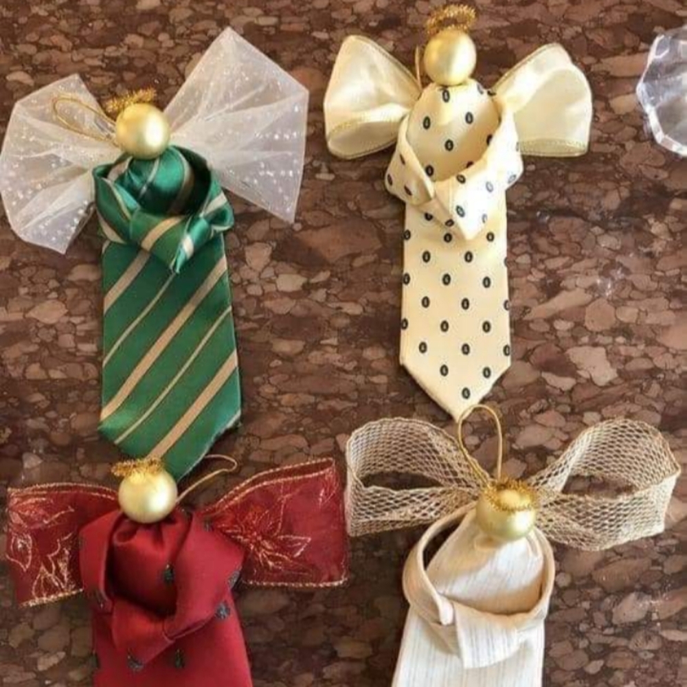 Great idea for ties 💡